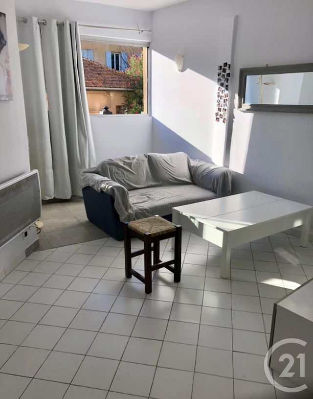 Appartement T2 à vendre - 2 pièces - 31,76 m2 - Cogolin - 83 - PROVENCE-ALPES-COTE-D-AZUR