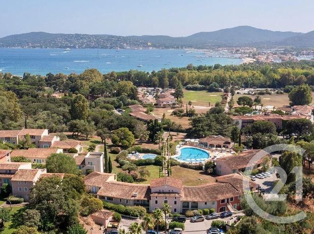 Appartement T2 à vendre - 2 pièces - 22,43 m2 - Grimaud - 83 - PROVENCE-ALPES-COTE-D-AZUR